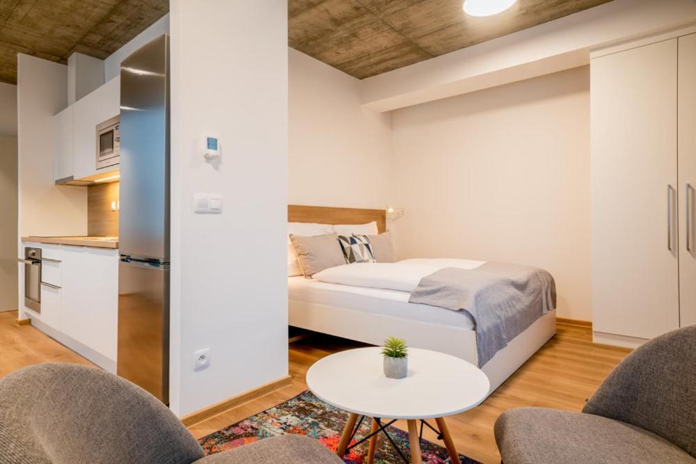 Armex Livecentrum Decin Bagian luar foto